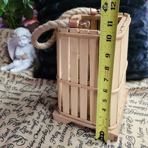 Bamboo lantern with rope handle square shape tapers-tan - Picture 8 of 11